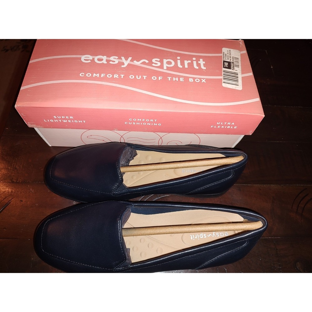 Easy Spirit Women's Slip On Size 7M Devitt Smooth Leather Loafers Flat Black
